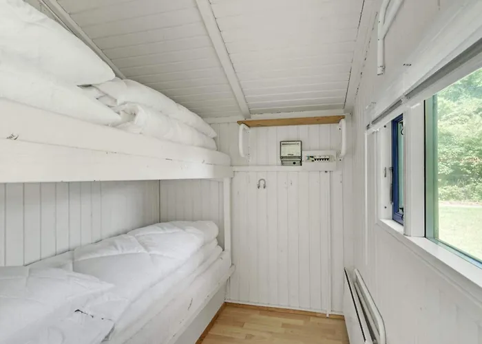 4 Person In Holiday home *